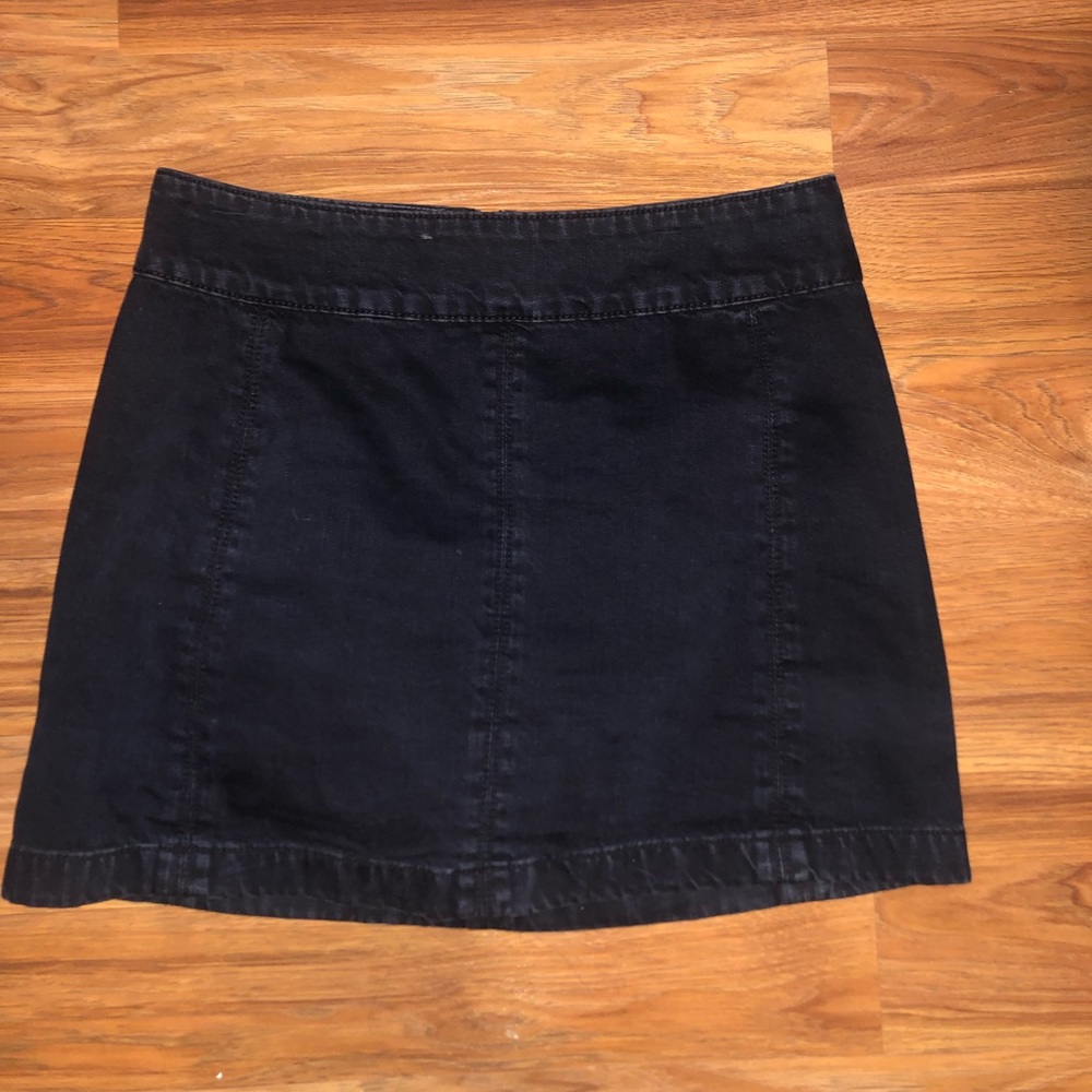 Black free people zip it to denim skirt